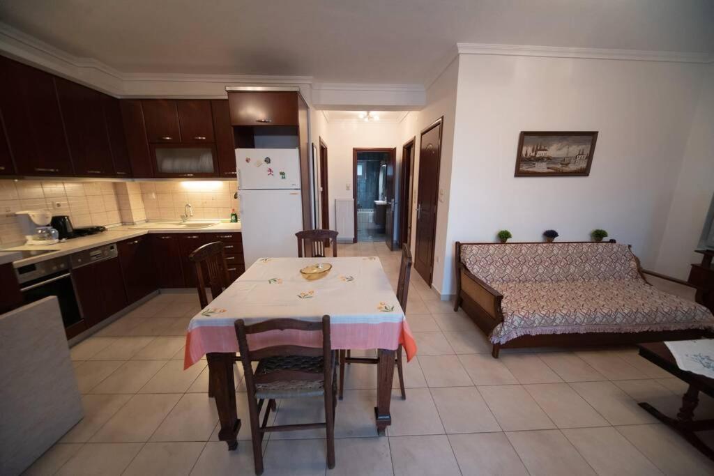 Zoe'S Apartments Nea Iraklitsa Kültér fotó